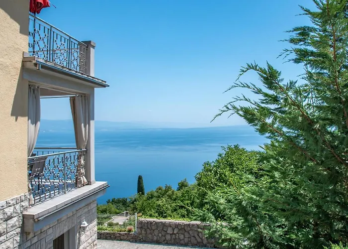 Apartman La Mer-2 By Interhome *