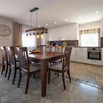 La Mer-2 By Interhome *