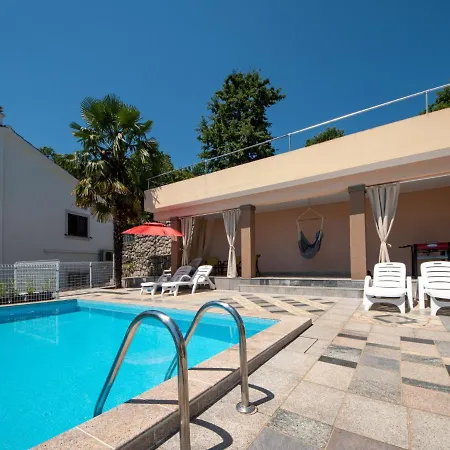 La Mer-2 By Interhome Laurana