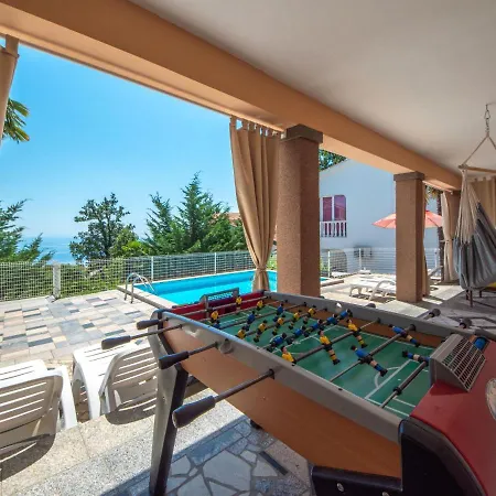 Appartamento La Mer-2 By Interhome Laurana